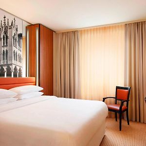 Classic Queen Room